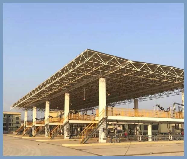 新華聯(lián)富潤石油化工油庫項(xiàng)目驗(yàn)收中項(xiàng)目工程現(xiàn)場(chǎng)