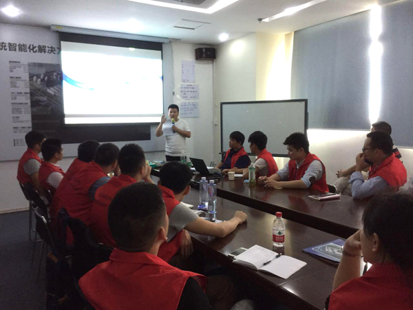 深?yuàn)W圖儀控學(xué)院?；沸袠I(yè)大講堂