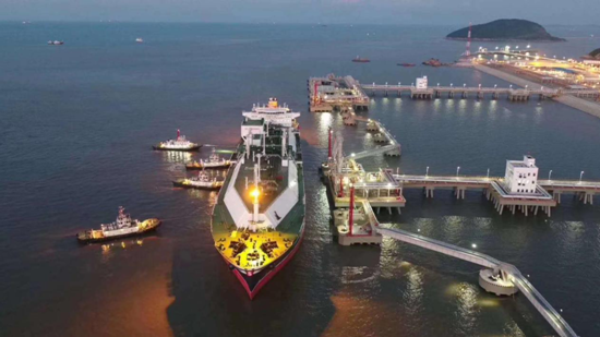 LNG運(yùn)輸船-STENA BLUE SKY靠泊斯奧舟山LNG接收站 LNG運(yùn)輸船-STENA BLUE SKY靠泊斯奧舟山LNG接收站